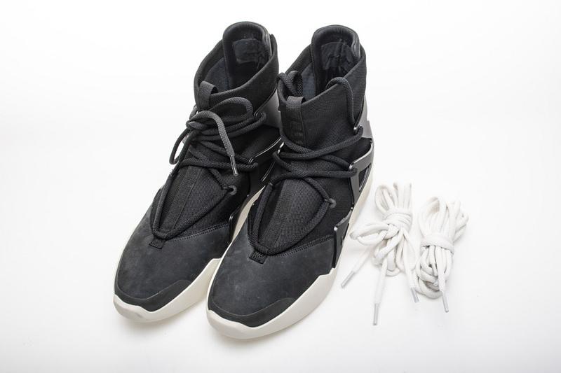 Fear Of God 1 x Nike Air "Light Bone" AR4237-002