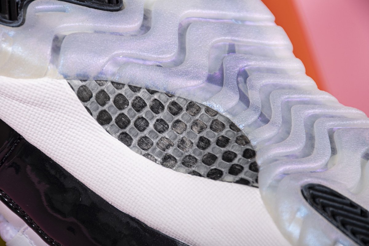 528895-145 Air Jordan 11 Retro Low Iridescent