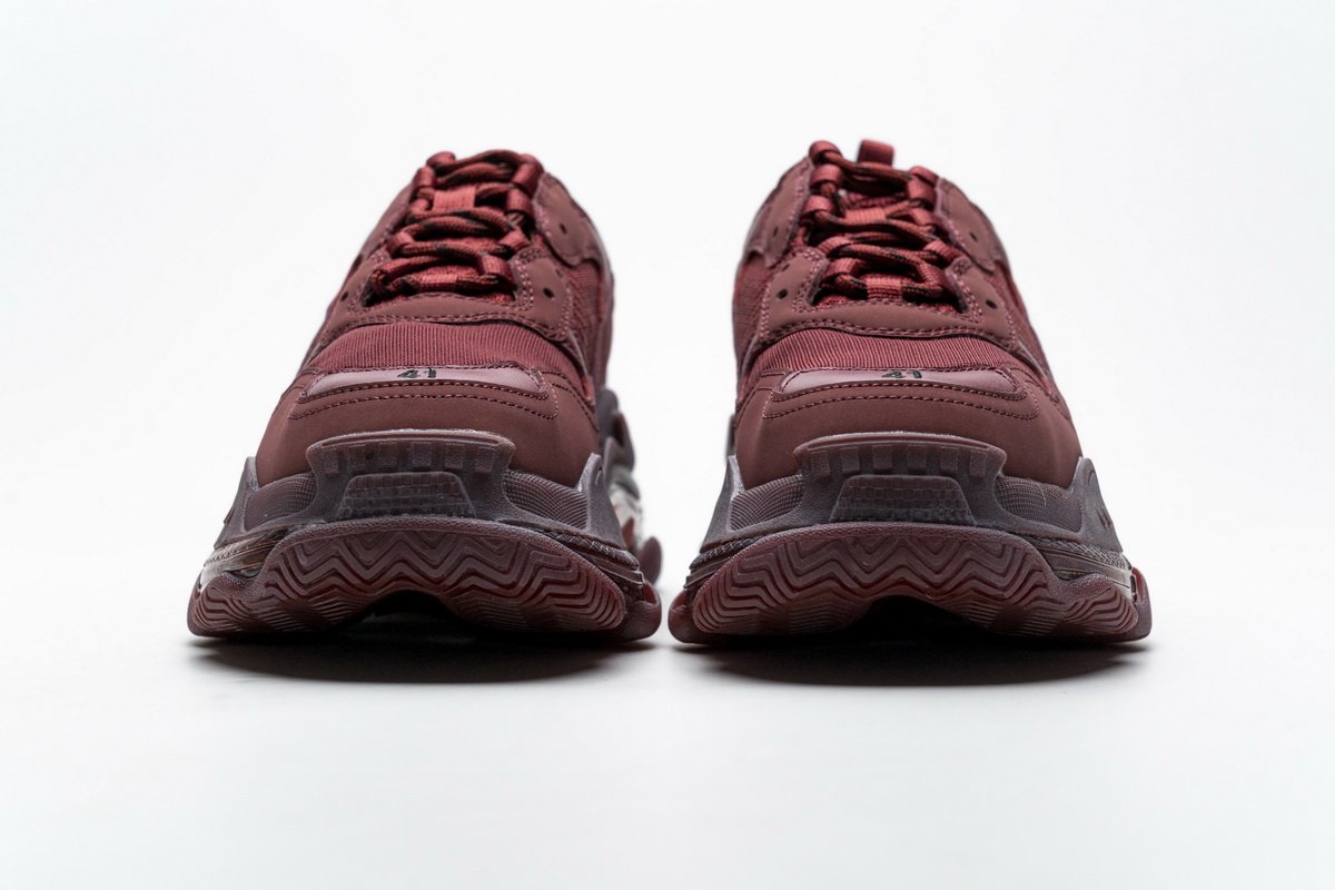 541624 w09e1 1628 Ba*len*cia*ga triple s red wine