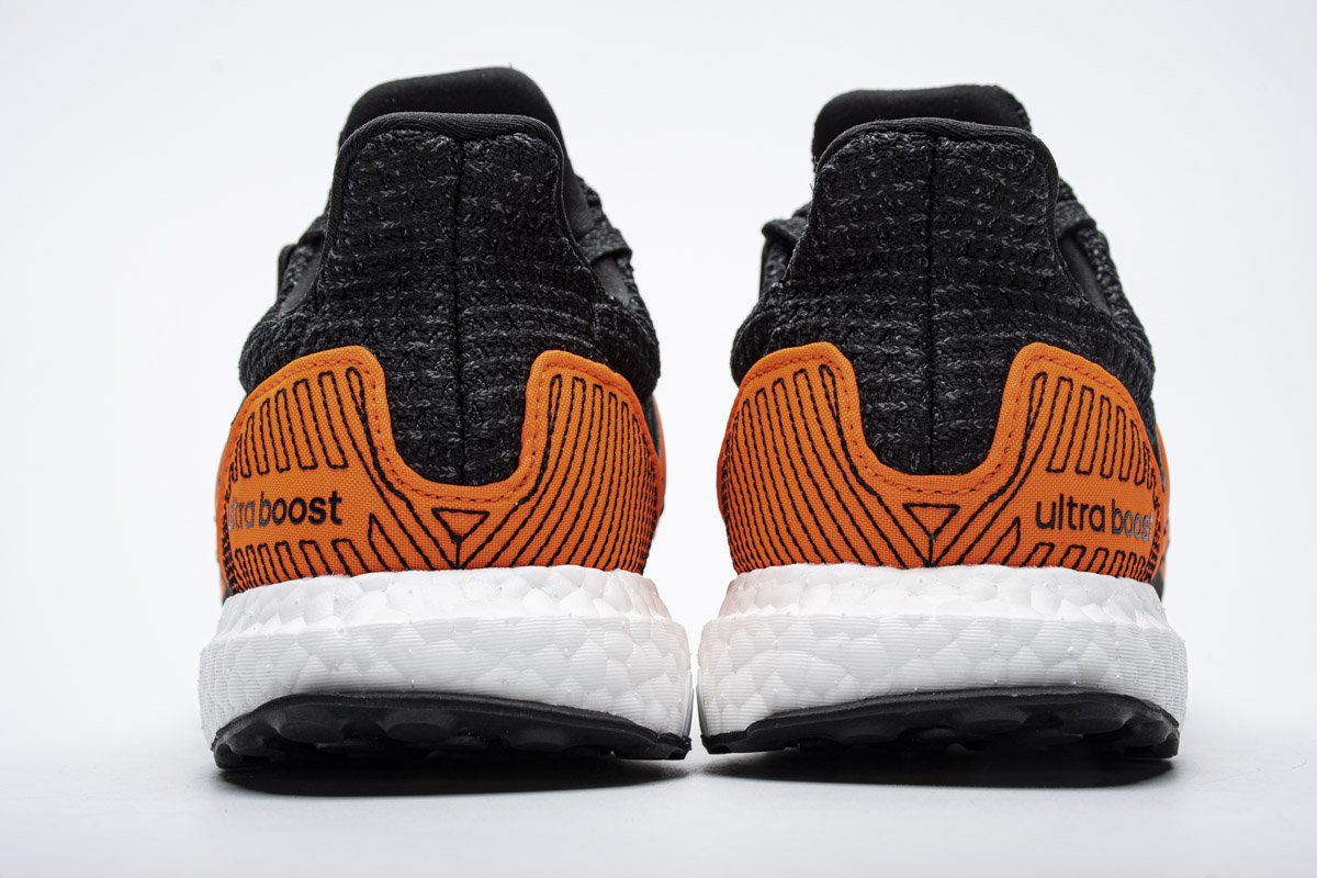 Ultra Boost 4.0 “Core Black/Solar Orange”EH1423