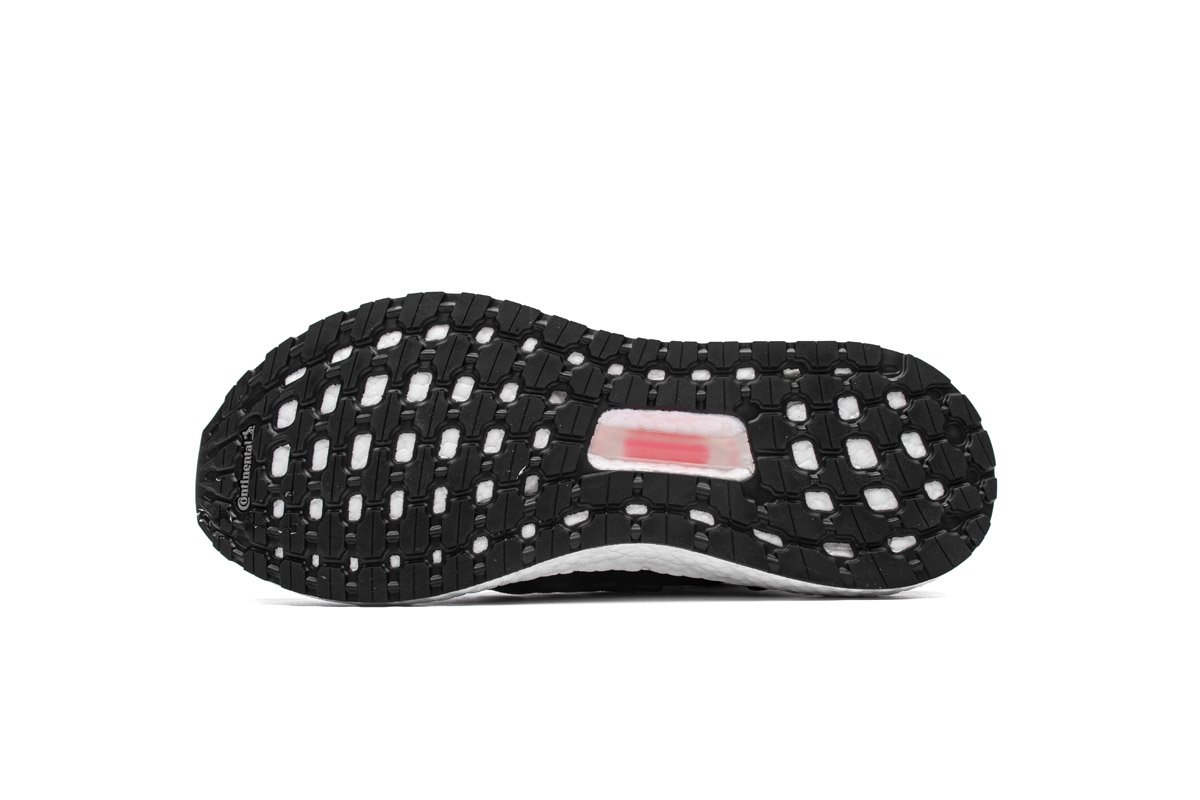 Ultra Boost 5.0(2019) Oreo B37704