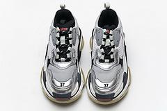 541624 w06e2 7320 Ba*len*cia*ga triple s grey silver