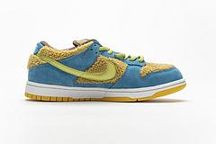 313170-731 Dunk Low Premium SB “Three Bears”
