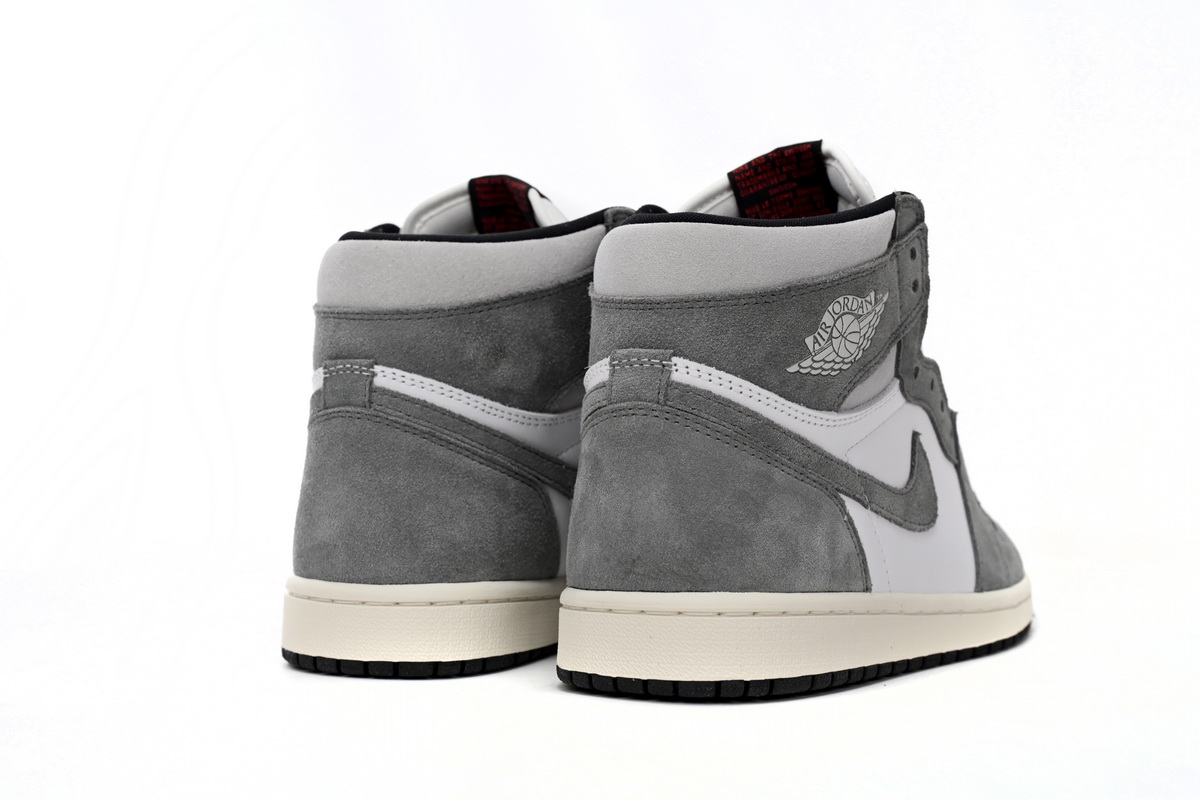 Air Jordan 1 Retro High OG ‘Washed Black’